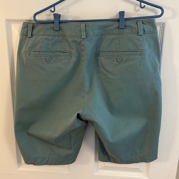 Dockers Women’s Shorts - Picture 2 of 5